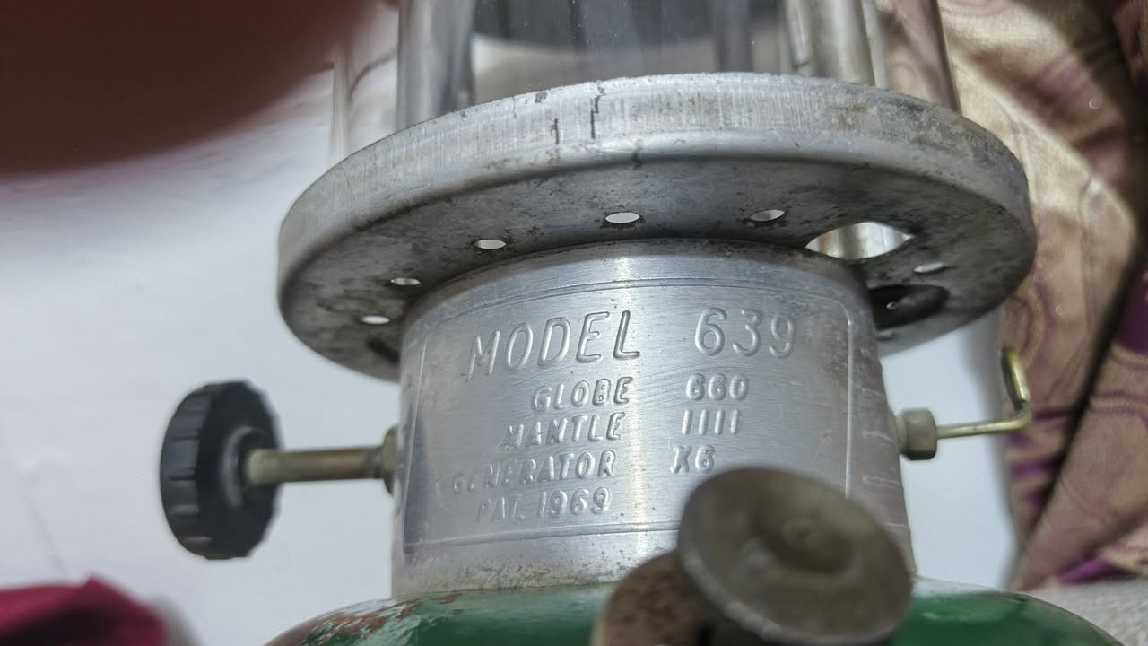 لوكس نفطي كندي الأصلي صنع 1969 بدون ضرر السعر ٦٠ مع التوصيل


**إذا كنت صاحب هذا الإعلان وتريد حذفه لأي سبب، رجاءا أرسل رسالة إلى الدعم الفني**