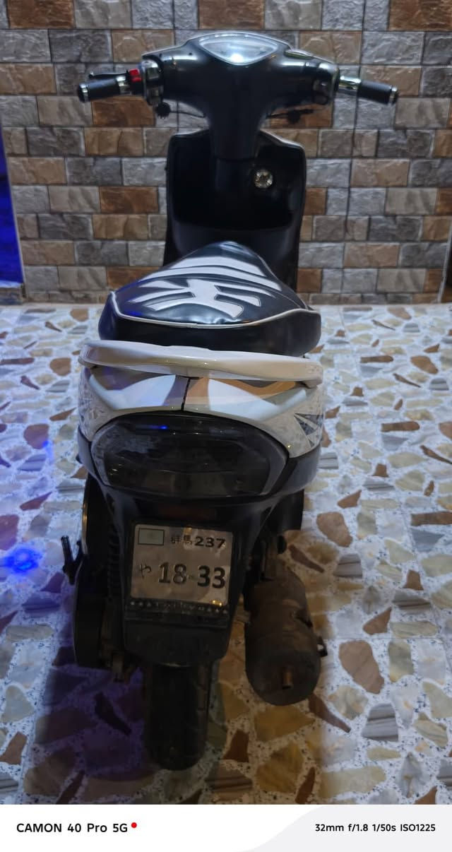 ماكس عدله للبيع مكفوله كفاله عامه سعر 500 وبيها مجال العنوان قضاء الموفقية📍 رقمي ***********
