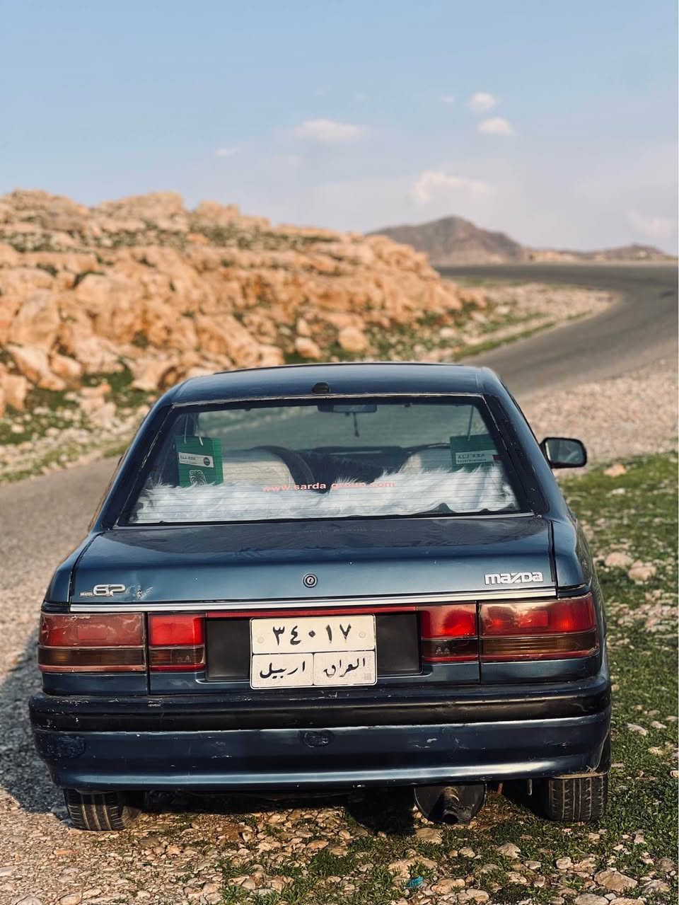 سەرەتا بە ناوی خوای گەورە مازدا ڕەقەم هەولێر سەیارەیەکی توندو تۆڵە پاکو خاوێنە بێ کێشەیە مەکینە ٨و بەخە ٧٠ هەزار خرامەی تێدایە ئەویشت بۆ ئەگەڕێنمەوە دوای معامەلە سەعری ٣٥ گەڵاو معامەلەیەکیشی تیایە ژ.م.ت.(***********) رانية, السليمانية
