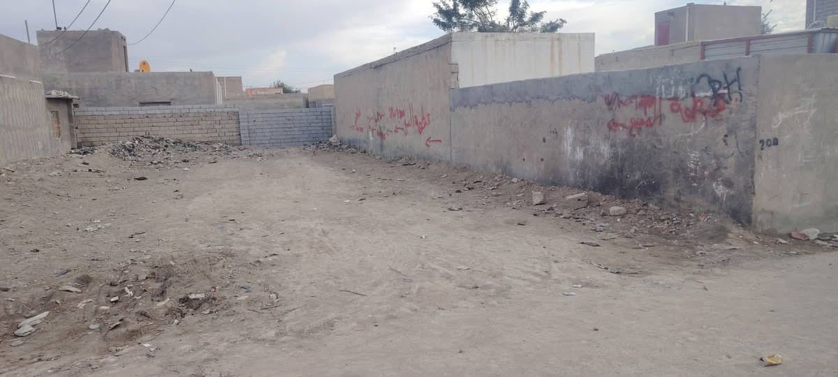 قطعه البيع
وجاهه ٧ ونزال ٢٥
مكان بابل شوملي شارع كاظم كدس
الستفسار ***********
