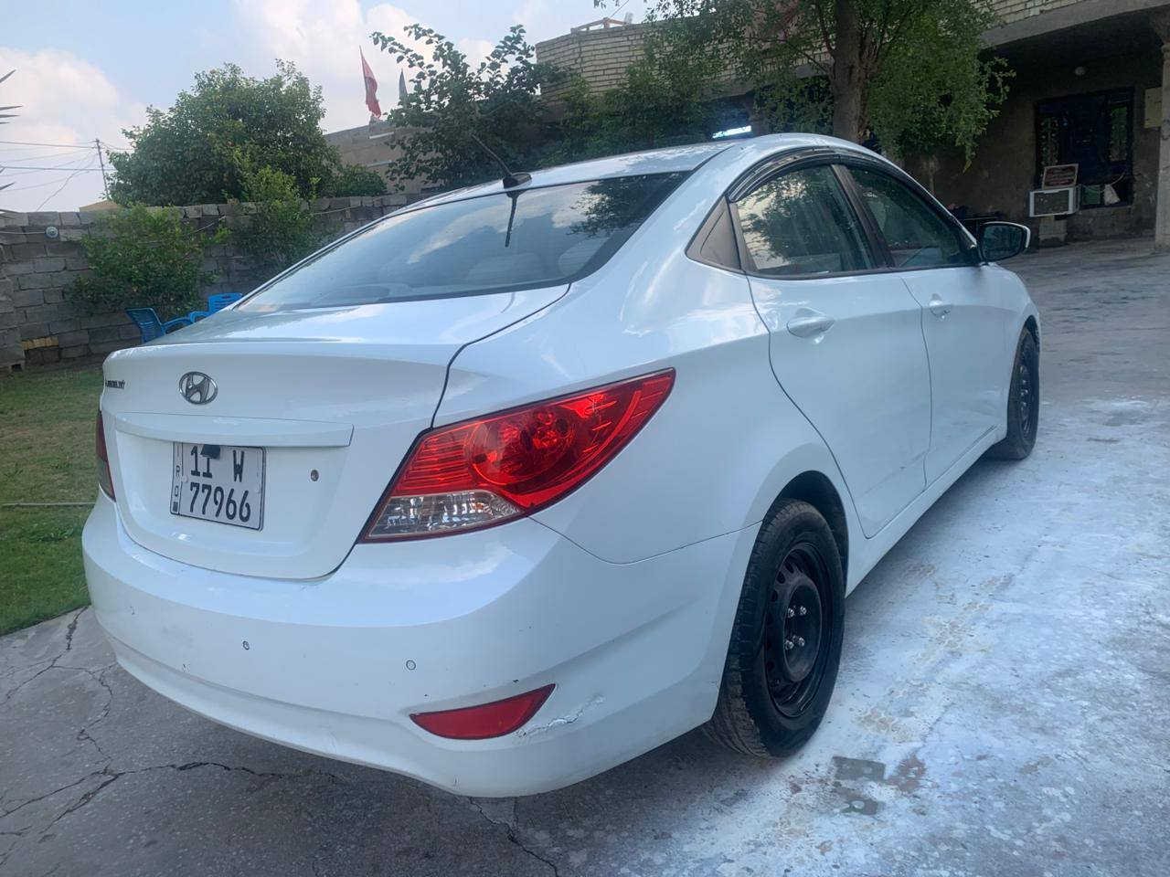 اكسنت موديل 13 امريكي
داخلة بدون حادث 
سرقة قطعتين فقط وتبدلن 
الباقي مكفول كلها ليبل واحد 
دواخل كلها مكفولة  
محرك 1600  
كير محرك تبريد وتخم تاير كله نظيف 
رقم بغداد الدولي 
السعر 87 ورقة وبيها مجال ان شاءالله
مكاني بغداد  ***********
