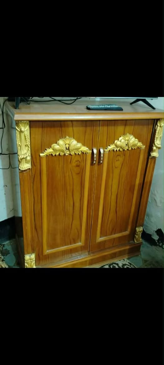 للبيع غرفه نوم حطاطه سعر ٧٠٠ وبيه مجال ع خاص
عنوان السجر
 ،*********** للإستفسار
