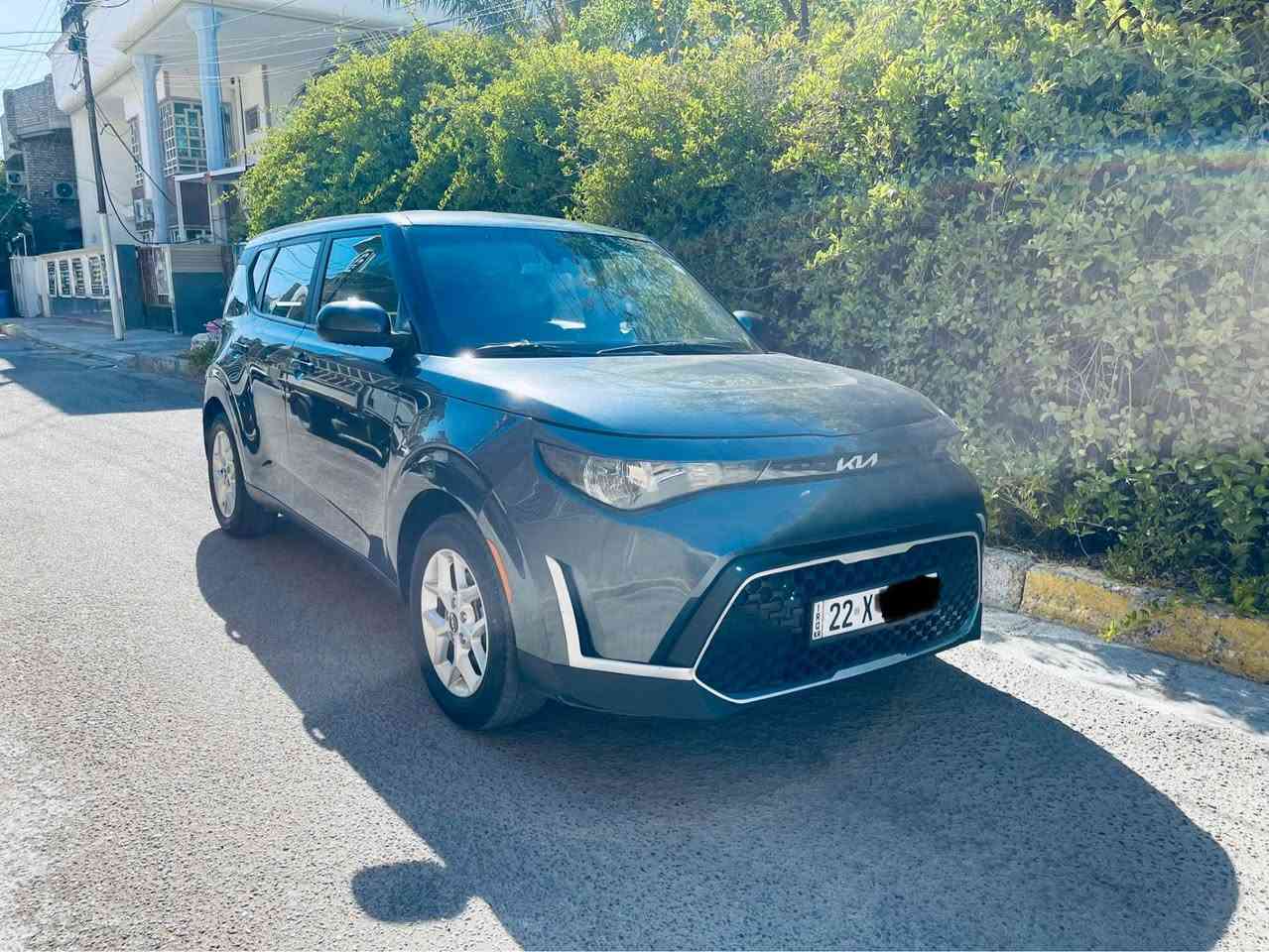 #السلام_عليكم 
#للبيع 🚘

- كيا سول  2023 ( kia soul )
- رقم اربيل 
- مكينه  2000 DOSH
- ماشيه 41 الف حقيقي
- السعر 139
- اللون نفطي
المواصفات :-  

* شاشه  حجم الكبير + كامرة 
* تحديد مسار + قياده ذاتيه 
* رادار امامي + خلفي + جانبي 
* اشاره بالمري 
* 3 وضعيات قياده 
* تحكم  ستيرن 
- حادث السياره جاملغ فقط وحافة البنيد       
- مكان السياره بغداد   
- السيارة مكفولة من ناحية المحرك والكير والايرباك والشاصي واللغد 
- للاستفسار 
- *********** بغداد, العراق
