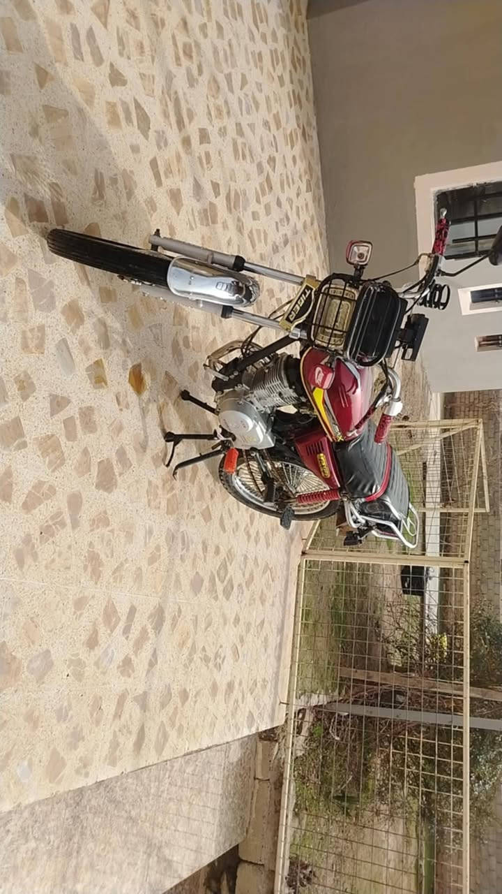 السلام عليكم
موطور تايگر 2021 وزن ثقيل 
السعر 350 وبي مجال ***********
