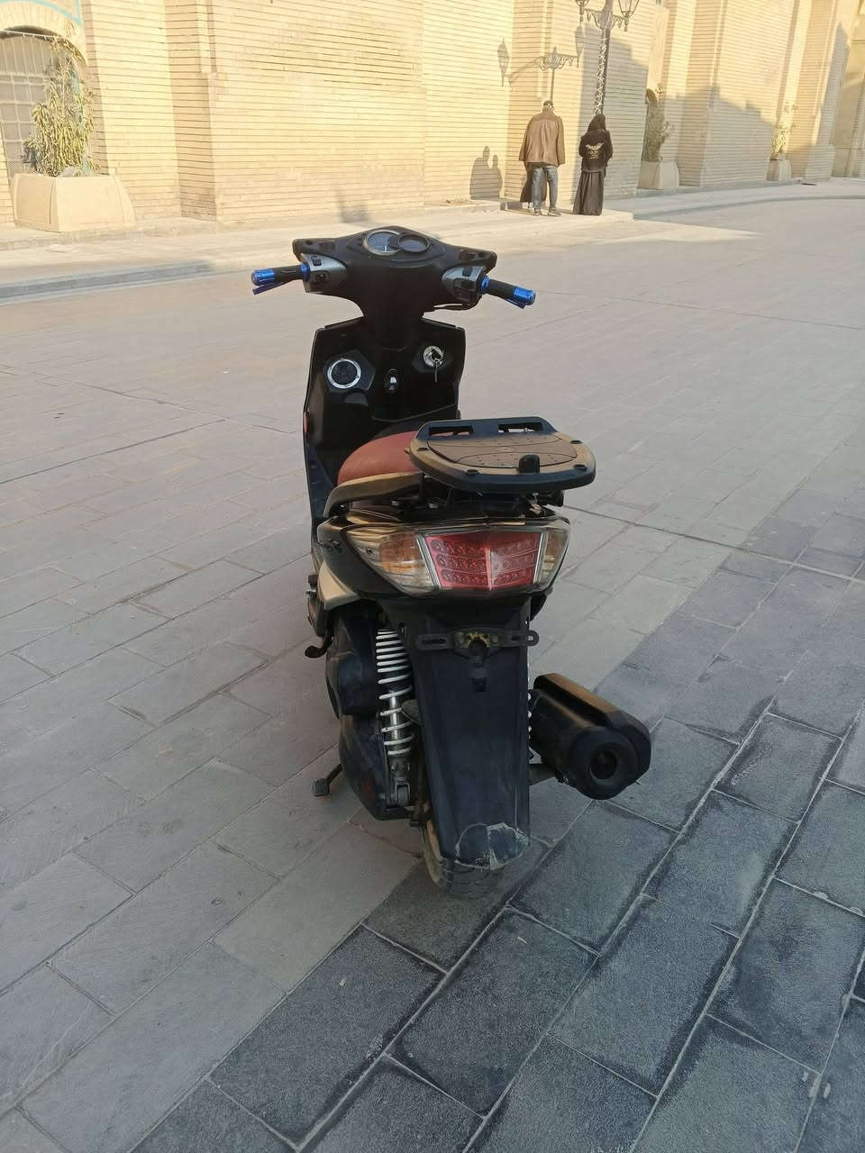 سلام عليكم دراجه سكنس ياباني دراجه مال بيت بعد رمبه شرط جيب فيتر وياك فحص كفاله عامه دراجه بعد ما مفتوحه  دراجه سعرهة 900 وبيهة مجال لطيبين رقمي *********** وتساب موجود مكاني بغداد باب المعضم
