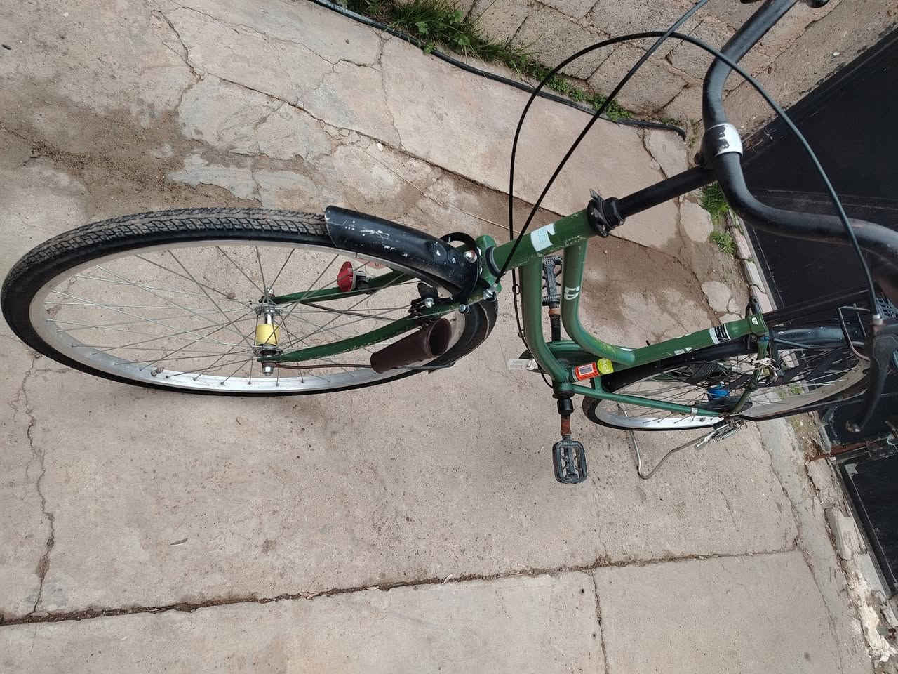 باسكل ياباني مال بالا حجم 26 باسكل مابي اي عيب كله بلشرط السعر 60 وبي ومجال الموقع كركوك حي العسكري ***********
