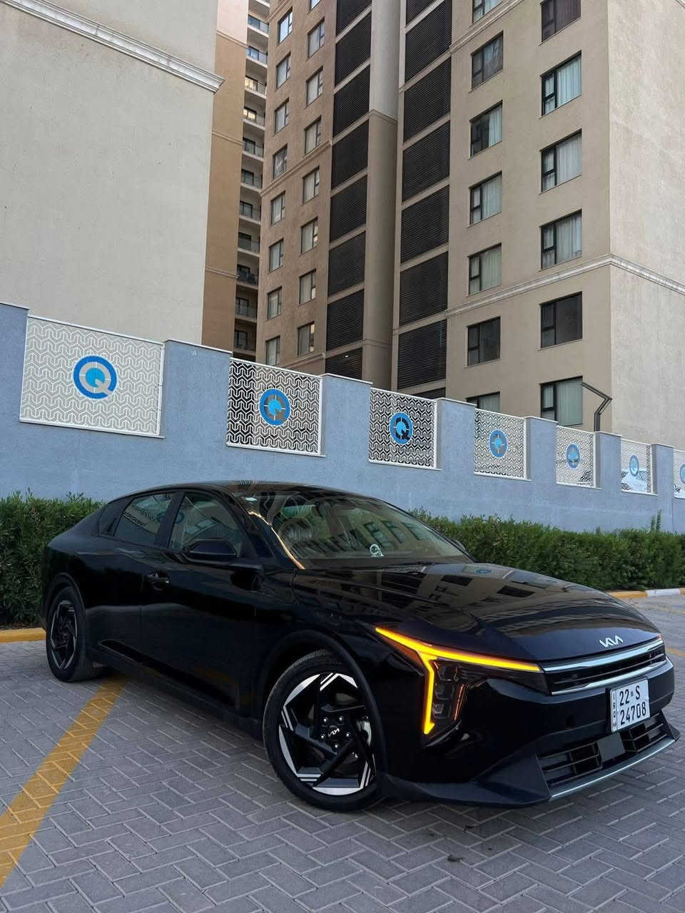سلام عليكم K4  EX
كيا 2025 K4  فئة EX 
قطعة وحدة صبغ فقط 
سيارة بوضع الشركة ماشية 24 الف (كيلو)
رقم اربيل كامل هزة و كلشي (شرط التحويل)
المواصفات هواي كاملة فول عده البانوراما 
عليه اضافات انارة داخلية محيطية 
و دوشمة جلد تفصال بلاد و ارضية و صندوق 
سيارة كاملة من كلشي و تخبل

السعر 168 ورقة مجال بسيط 
مكاني بغداد الغدير 
***********
