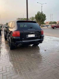 بورش • ٢٠٠٥ • الزبير