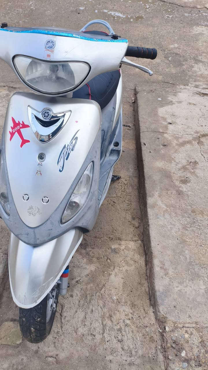 سلام عليكم  ماكس منغولي دراجه كله بلاد بوشه49 دراجه نكره سلف ما بيه اي نقص شغل وتمشي مال محتاز الدراجه معنه الكلمه نضيفه السعر خاص


**إذا كنت صاحب هذا الإعلان وتريد حذفه لأي سبب، رجاءا أرسل رسالة إلى الدعم الفني**