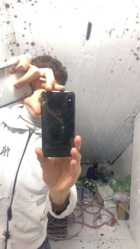 ايفون اكس بي فطر خفيف بل شاشه و ضهر باقي كلا بلادي سعر 125 الف ذكر 256...