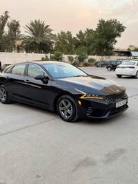 K5 🖤2021   رقم اربيل جديد  محرك 1600 تيربو   ماشية 50 الف ميل  سيارةً ...