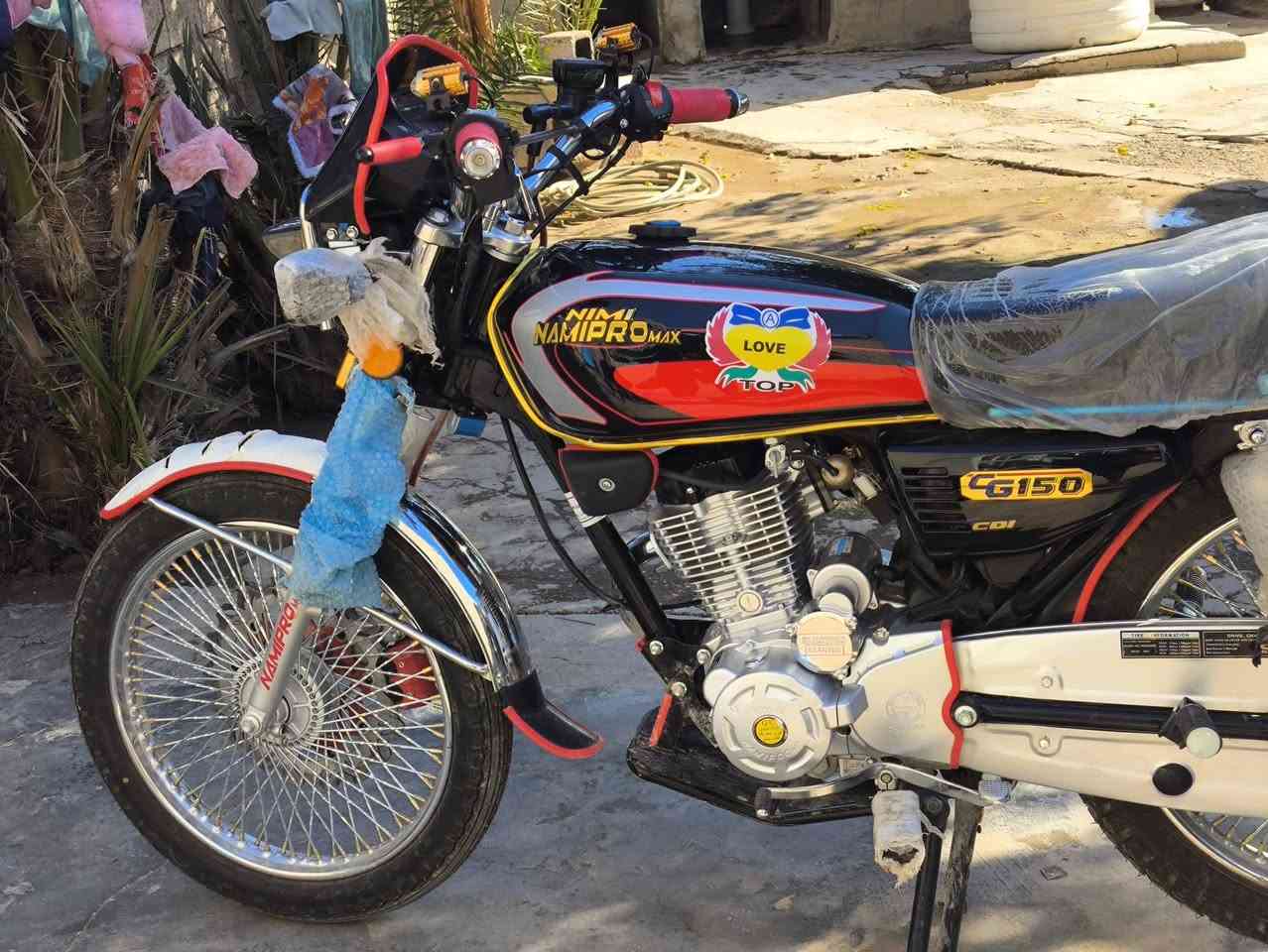 السلام عليكم .دراجه للبيع
موديل 2025 
5گير
صار شهر ونص من شاده بعده صفر 
سويج عدد 2 كهربائيات كامله 
اوراق موجوده 
كامل مكمل 
السعر 900
خاص موجود رقم ***********💥🧡
