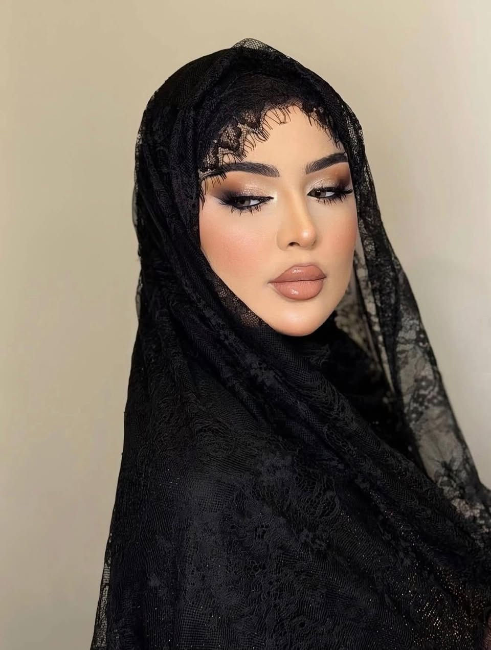 ✨ مرحباً بكم في حجابات ستور ✨
نوفر لكم أجمل تشكيلة من الحجابات بألوان راقية وخامات مريحة تناسب جميع الأذواق 🧕متوفر 

ربطات الوان واسود بنقشات مختلفه 

حجاب الاميره القطني 

كبً تول باللون الاسود 

سكارف الوان مميزه 

شيلات بالوان وخامه ممتازه 

🌷 جودة عالية

🌷 ألوان وموديلات متنوعة

🌷 أسعار مناسبة

🌷 توصيل متوفر

كوني متألقة في كل يوم مع حجابات ستور 💕

📩 للطلب والاستفسار، راسلونا على الخاص


**إذا كنت صاحب هذا الإعلان وتريد حذفه لأي سبب، رجاءا أرسل رسالة إلى الدعم الفني**