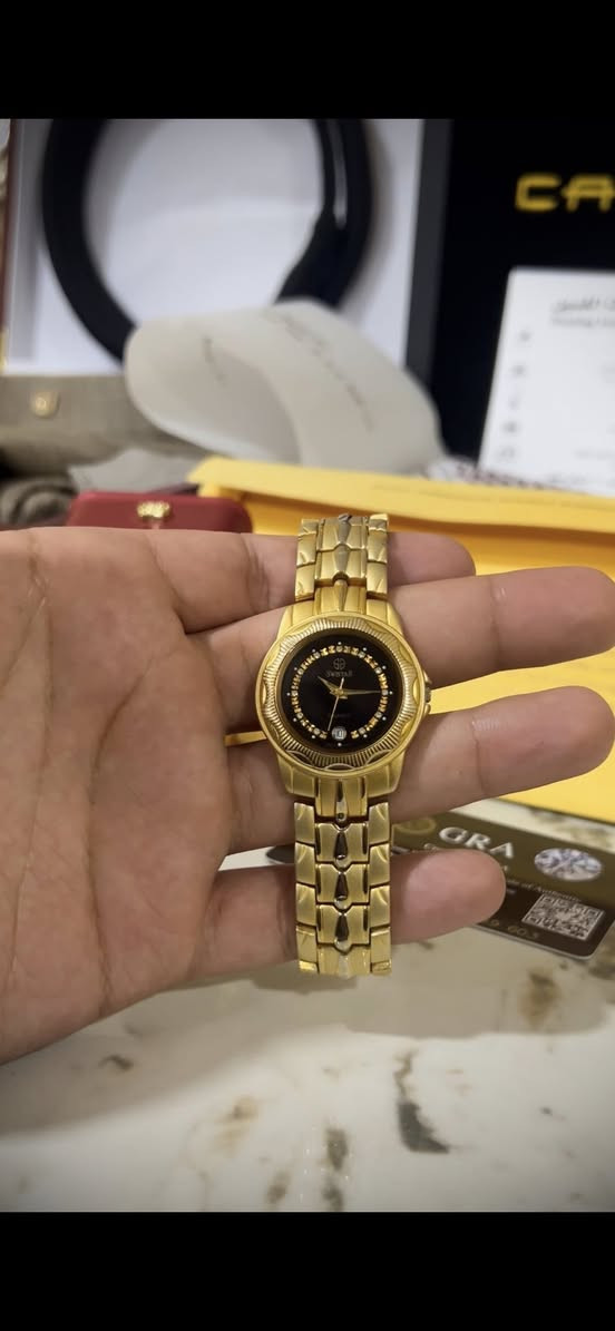 مزايده ساعة Swistar سويسري اصلي وكالة قطعة نادرة جداً سنة الصنع 2001 طلاء ذهب عيار 22 مكينه كوارتز سويسري الساعه في حالة جيدة جداً وانطي ضمان أنوا الساعه اصليه وكاله + طلاء الذهب وتحتوي على غرام تقريباً وعلى طبقة حمايه قويه جداً + مرصعه من الداخل بحجر سواروفسكي والساعه ضد الماء وهذا رقمي ***********
