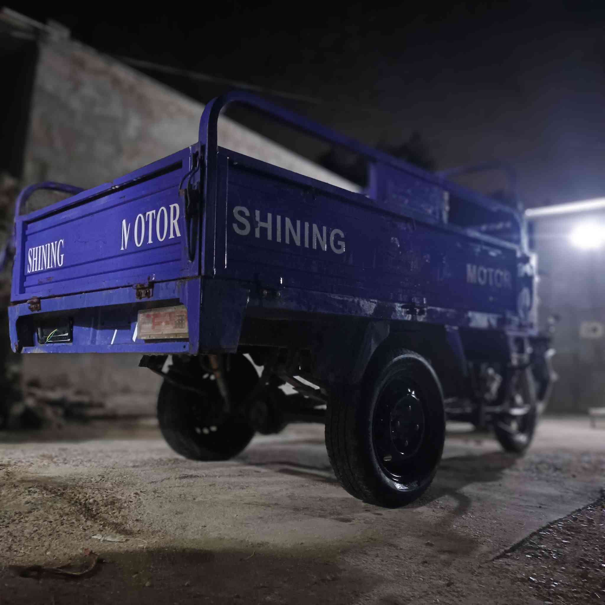 السلام عليكم ستوته للبيع 21 مقفوله كفاله عامه اوراق كامله السعر خاص رقم الهاتف 📞*********** للاستفسار وانا بالخدمه للشراي
