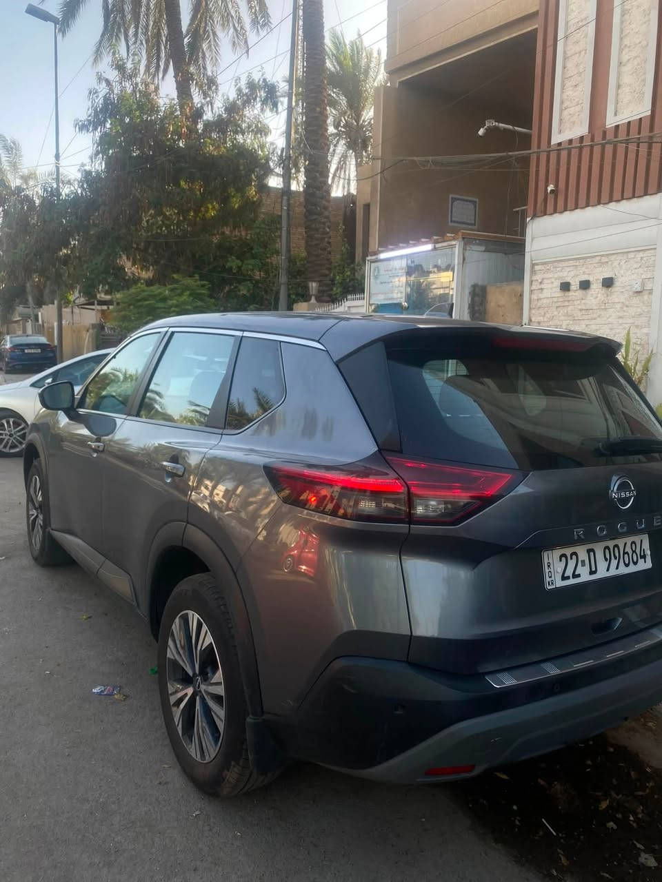 نيسان روج 2022 تيربو 1.5 SV
مواصفات الSV المعروفه 
بصمة
كاميرا
تبريد قطعتين مناخين 
كشنات جلد كهرباء
السياره حادثه بارد و مازده بدون تبديل بدون صبغ 
صور الحادث بالمنشور 
السعر 205$ 
السياره بأسمي مكان السياره بغداد 
***********
