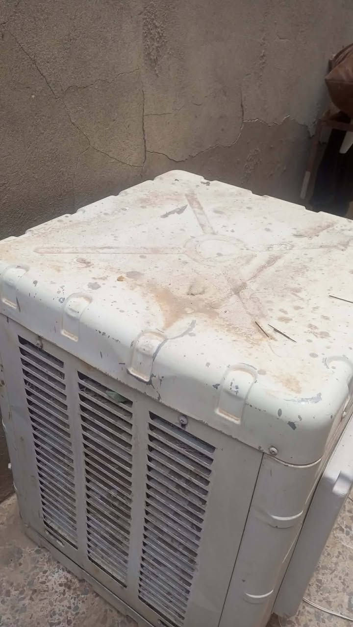 مبرده شغال كل عيب ما بيها سعر ٦٠ الف شراي تعال خاص عنوان كركوك شارع قداس
العنده غراض للبيع راسلوني *********** او اتصال ع رقم
