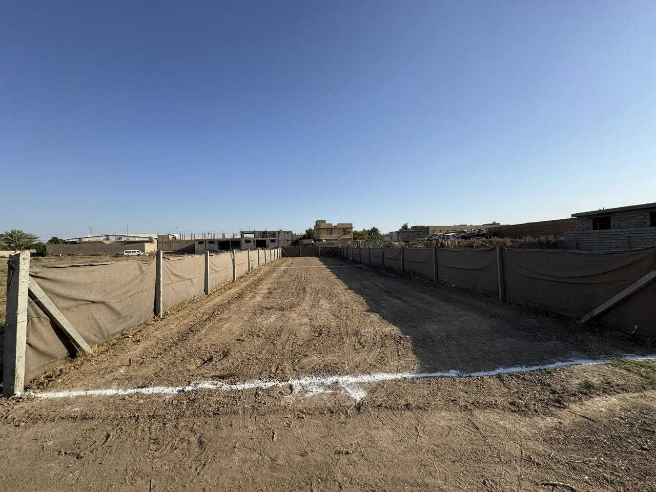 السلام عليكم
قطع أراضي للبيع العدد 3 قطع 
مساحت الوحده 200م واجه 10م نزال 20م 
الموقع حي الامير 

للاستفسار عن السعر أو تفاصيل اكثر اتصل 

***********
