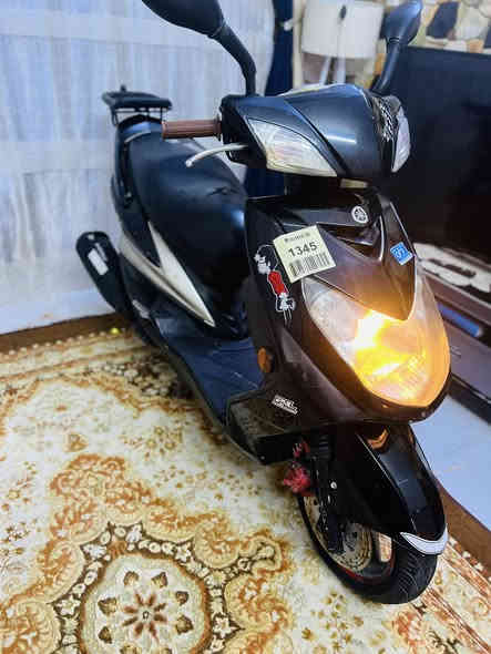 السلام عليكم سكنس فحل حديث نوزل خطين طلاعات .   مال رمبه جديده لوك مكفوله كفاله عامه مكينه. برغي ممفتوح بيه شلعه معدل فول جيب عشرين فيتر وياك اذ مفتوح بيه برغي تاخذه بلاش قبل شهرين نزله من الرمبه. كهربائيات كله شغاله اوراقه بسمي دراجه تتعب تكول جديده مال جناي مستعجل عل بيعه السعر 700    وبيه. مجال قليل. الهاتف *********** العنوان بغداد. الكراخ
