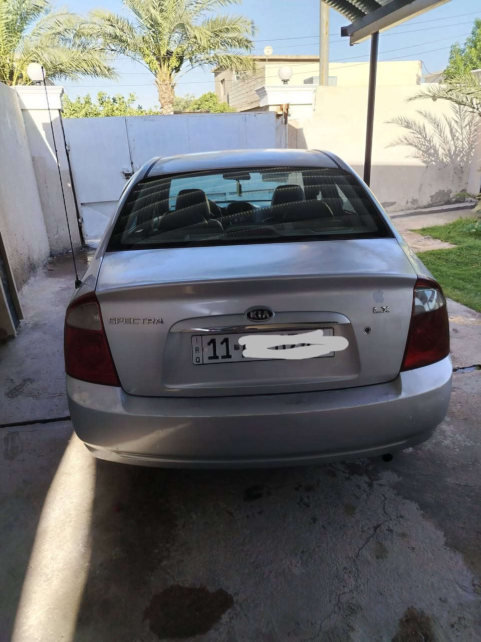 السلام عليكم للبيع بسعر مناسب للبيع سبكترا موديل 2005 وارد امريكي ضررها جاملغ الخلفي رقم بغداد بسمي تحويل مباشر كير مكينه جدد مكينه 200 تبريد صدر تأيرات باتري كله جديد السعر 75 ورقه وبيه مجال رقم الهاتف *********** رقم الثاني *********** مكان السياره بغداد التاجي
