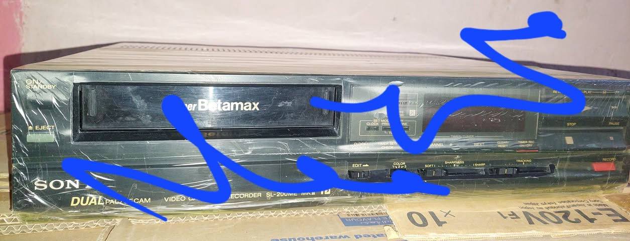 للبيع
جهاز فديو(SONY DUAL) حجم صغير Super Betamax SL- 200ME MK جديد جدا نظيف  نظافه 100%
صوره وصوت وعرض وتسجيل نقص ريمونت كونترول و كارتون
نظامين ( PAL SECAM ) واخر قطعه وب العافيه اللي بيكون من نصيبه .
سعر الجهاز ( ع الخاص )
خدمه توصيل لكل المحافظات في العراق 🇮🇶 
مع شركه الامزون للتوصيل السريع .
للاستفسار اكثر مصور الشباب ميسان شارع المرور القديم حي المعلمين . ***********
***********   إتصال واتساب تلكرام محمدمعله
