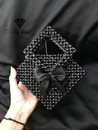 متوفر للحجز • مراسلة الصفحة