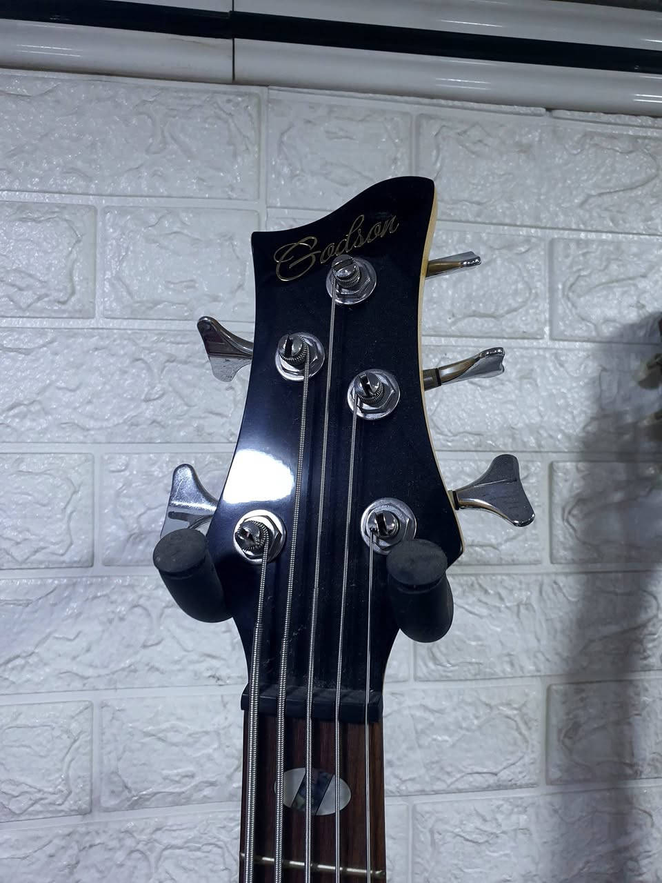 بيز 5 اوتار من شركة godson🎸
الموقع📍: موصل جامعة قرب الفاتنة او موصل سبيس مكتب عامر فندر للموسيقى

متوفر توصيل🚗

السعر تواصل على واتساب
***********
***********
