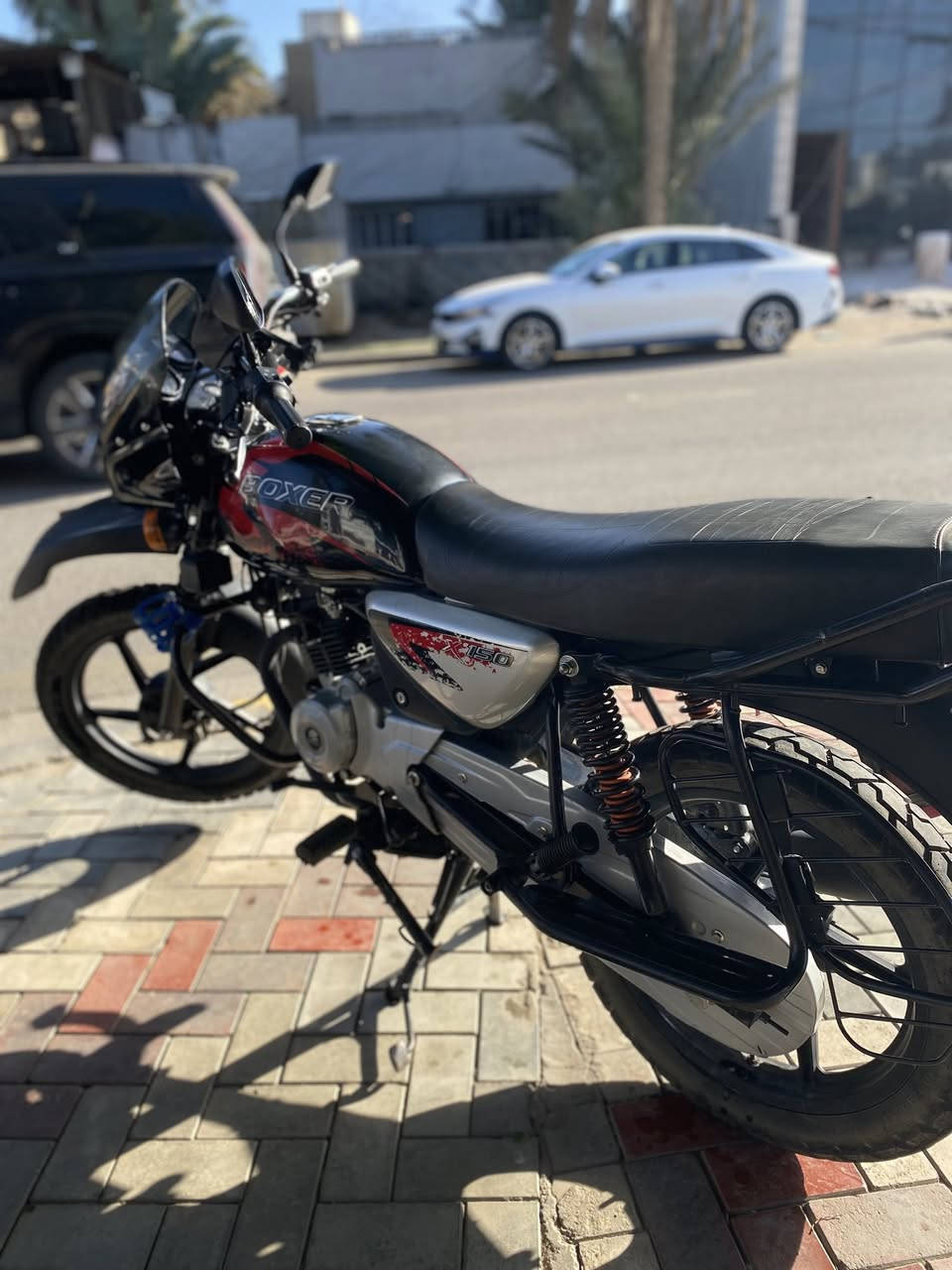 سلام عليكم دراجه بوكسر للبيع موديل 24
مرقمه اربيل شرط تحويل 
جيب فيتر وياك وتعال  افحص 
ع مود من تجي ماتكلي مفتوحه او لا السعر 2500 مليونين ونص وبي مجال هذا رقمي وتدللون ***********
