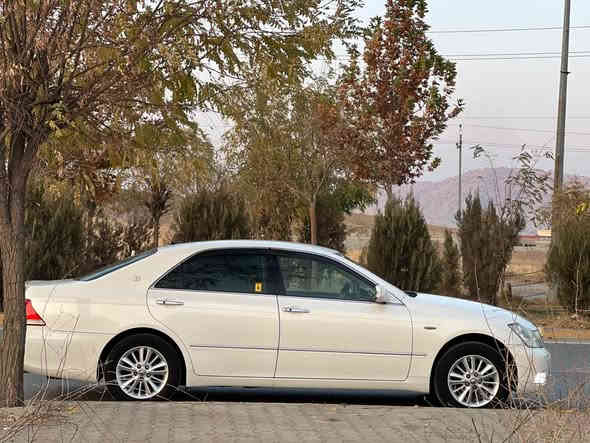 بەناوی خوای گەورە 
crown shahena royal 2005 
سەیارەکە ڕۆیاڵە فول فولە بێ سڵایدە 
٣ پەردە سەلاجە چوار کوشن کارەباو گەرم 
ماڵی دۆستە یەک چرکەی تیا نیە کامل مەسرەف و بێ خەلەل 
یەک عەیب ٥٠ دۆلار شکێنە 
بۆ پەیوەندی 
0750 181 53 08 
نرخی ٧٠ گەڵاو معامەلە بەس موسە سەیارەکە ٢ پارچەی یابانی هەیە و بەس
ئەدمین ❤️
