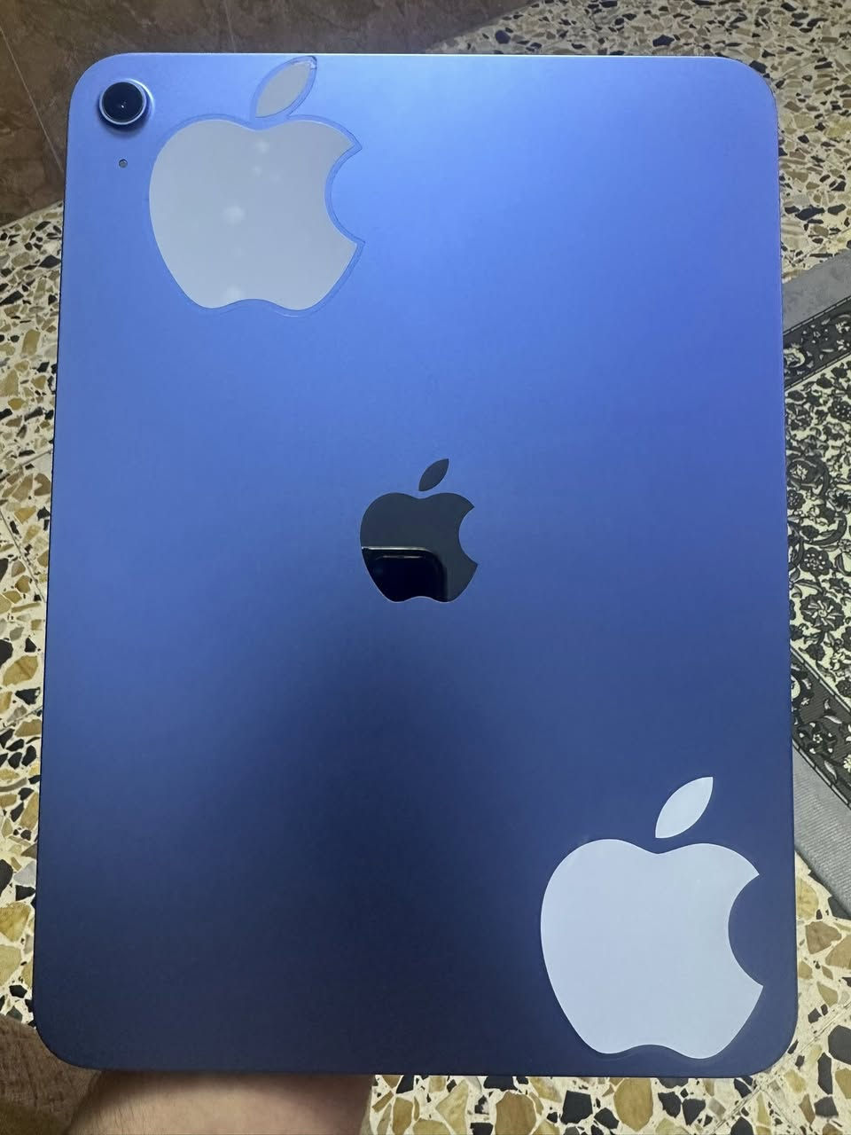 سلام عليكم اخوان ايباد (11)A16 ذاكرة128 بطاريه97لون ازرق بعده ب ضمان كامل ملحقات سعره 450 وبي مجال رقمي: *********** واتساب
