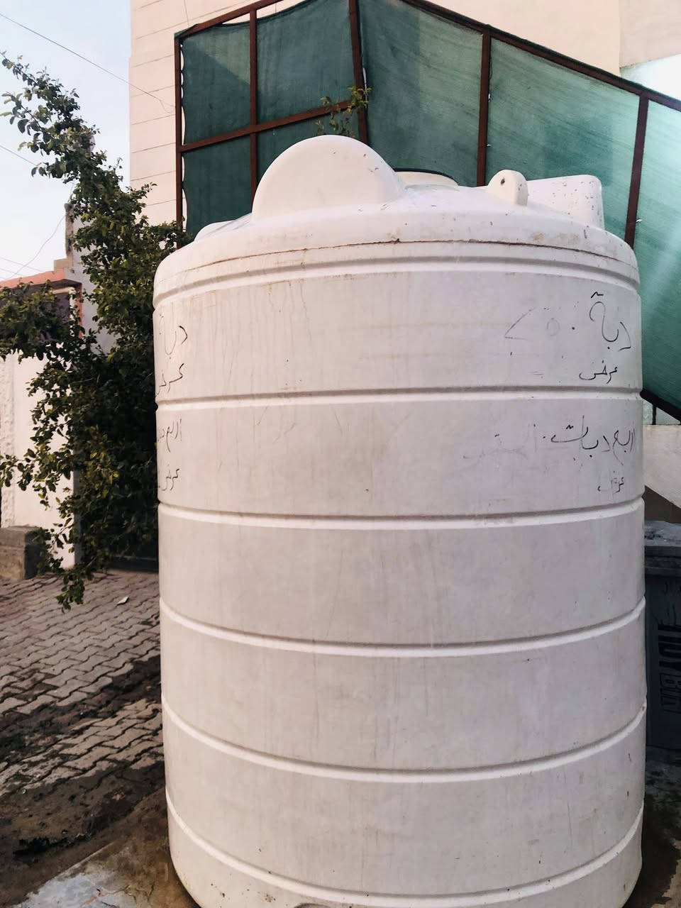 سلام عليكم محطه مياه ارو مكاني كركوك بيع مستعجل عليهه محطه نضيفه +تانكي 2+بطاله جدد ثنين *مبرين نضيف للستفسار ***********وتساب السعر 26ورقه وبيه محال
