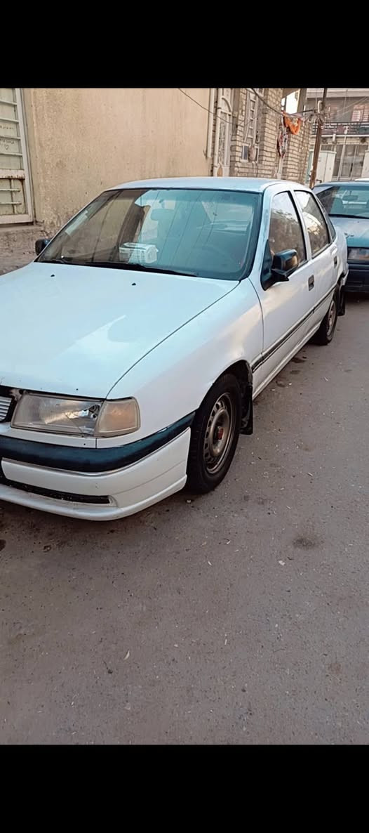 ‏اوبل فكترا /1992
‏رقمه قادسيه رقم مميز 
‏سنويه صاقطه 
‏محرق 1600 
‏تبريد تدفئة 
‏كير عادي  محرك نضيف 
‏مكاني بغداد  
‏السعر 30 ورقه وبيه مجال  
‏***********
‏***********
