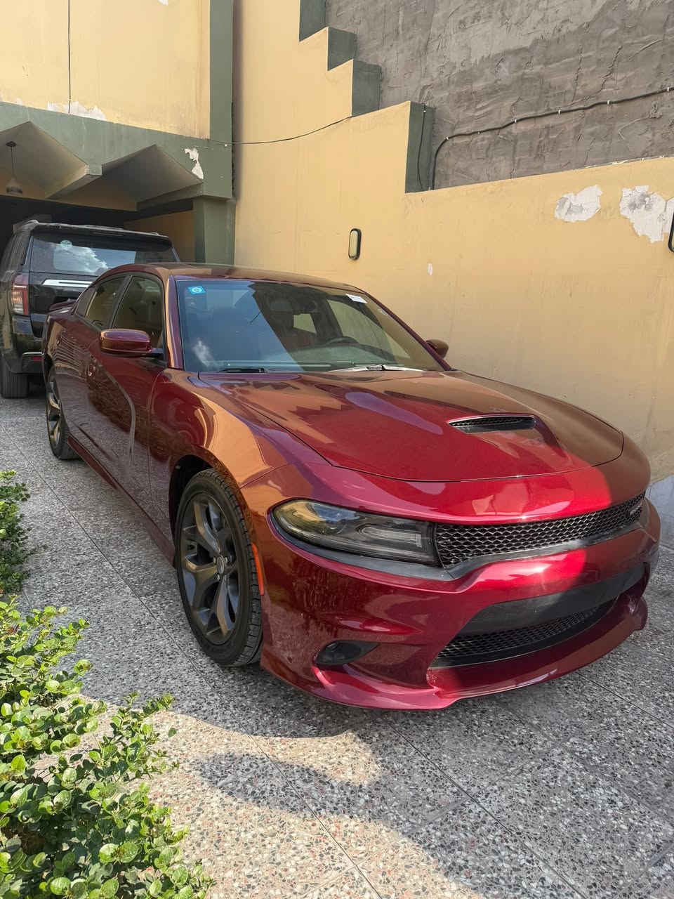 جارجر مديل 19 GT خليجي السياره نضيفه ماشيه 79km بيها صبغ بنيد اثر طخه بدون دواخل ولا ايرباك فقط صبغ رقم بغداد  رقم الهاتف*********** السعر ب245 وبيها مجال بسيط
