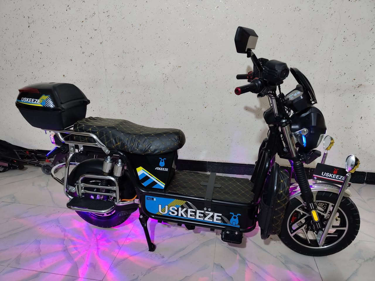 للبيع دراجه شحن 6 باتري موديل 25نضافه فول السعر 625
***********
***********
