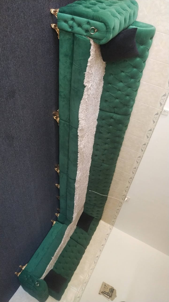 قنفات (كنبايات) للبيع مع الطبلات ٣
قنفات سفنج ضغط عالي تركي نضيف جدا مع ٣ طبلات
سعر ٣٠٠ الف قفل المكان دارتو القديمه 
للاستفسار خاص


**إذا كنت صاحب هذا الإعلان وتريد حذفه لأي سبب، رجاءا أرسل رسالة إلى الدعم الفني**