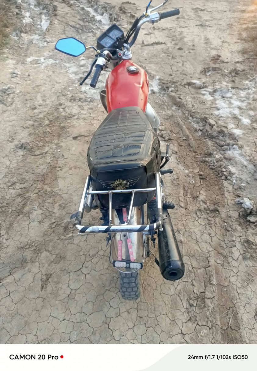 سلام عليكم دراجه نامه البيع موديل 17وراق كلك المكان الوسفيه الستفسار تصال علئ هاذه رقم *********** مكلف بنشر سعر 250 وبيه مجال
