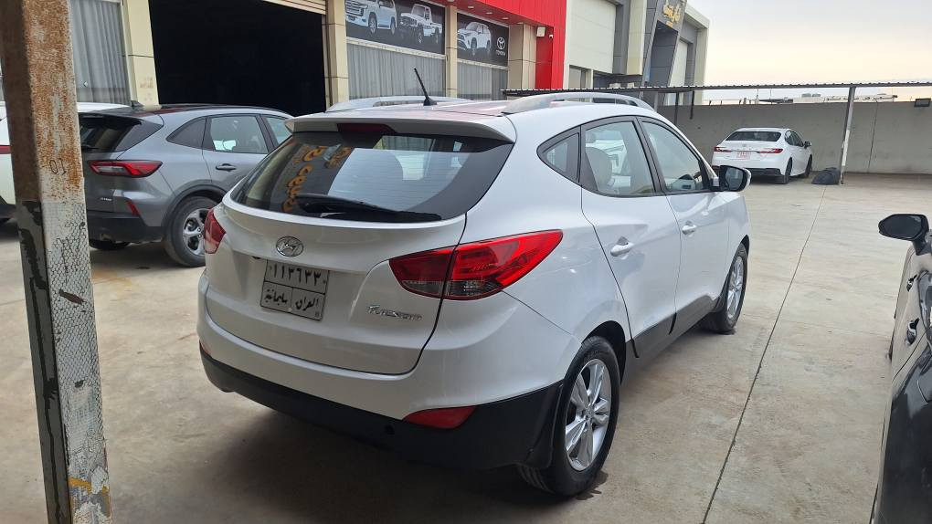 هوندای توکسون مودیل ۲۰۱۲ مواسفات خلیجی گیڕومەکینەی نەکراوەتەوە سەنەوی نوێ تا ۲۰۲۷ تەنها ۱٥۲ڕۆیشتووە بۆیاخ یەک پارچەی وپەڵەیەک بۆیاخ بێ ناوگرتن ژ.م ۰۷٥۱٥۰٦٤۰۱٨یان ۰۷۷۳٤٤۳۱٥۱۰ السليمانية, العراق
