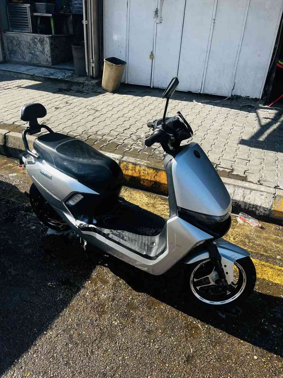 دراجه شحن 
باتري ليثيوم 
سرعه ١٠٠ حقيقي 
تايرات حجم كبير 
سعره مليون و ٣٠٠


**إذا كنت صاحب هذا الإعلان وتريد حذفه لأي سبب، رجاءا أرسل رسالة إلى الدعم الفني**