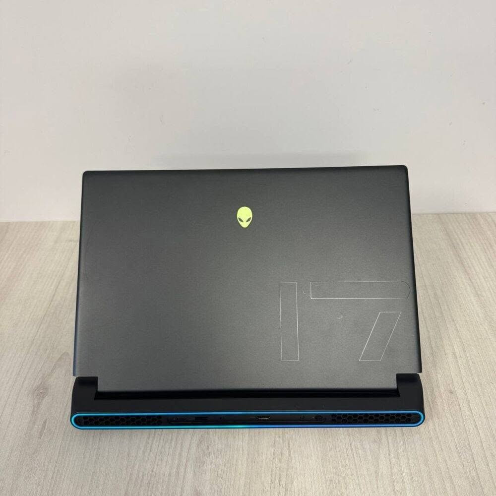 DELL ALIENWARE M17 
RYZEN 9 6900 HX 
RAM 16GB 4800MHZ 
2*8GB 
SSD NVME 1TB 
GPU RX 6850M XT 12GB VRAM 130 WATT
SCREEN 17INCH 360 HZ
KEYBOARD RGB 
زۆر خاوێنە و وەک نوێیە شاحینەی بیلادی لەگەڵە 
890$


**إذا كنت صاحب هذا الإعلان وتريد حذفه لأي سبب، رجاءا أرسل رسالة إلى الدعم الفني**