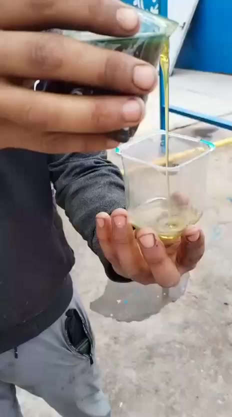 المنتوجات المتوفرة من معملنا  (( مباشرة )) :
أصفر  🟡
احمر  🔴
 الكميات الجاهزة للتجهيز :
▪️ 10,000 لتر
▪️ 12,000 لتر
▪️ 14,000 لتر
▪️ 18,000 لتر
▪️ 36,000 لتر

تجهيز مباشر من معاملنه الخاصه 
للاتصال
حجي كاظم 
***********
***********
***********
