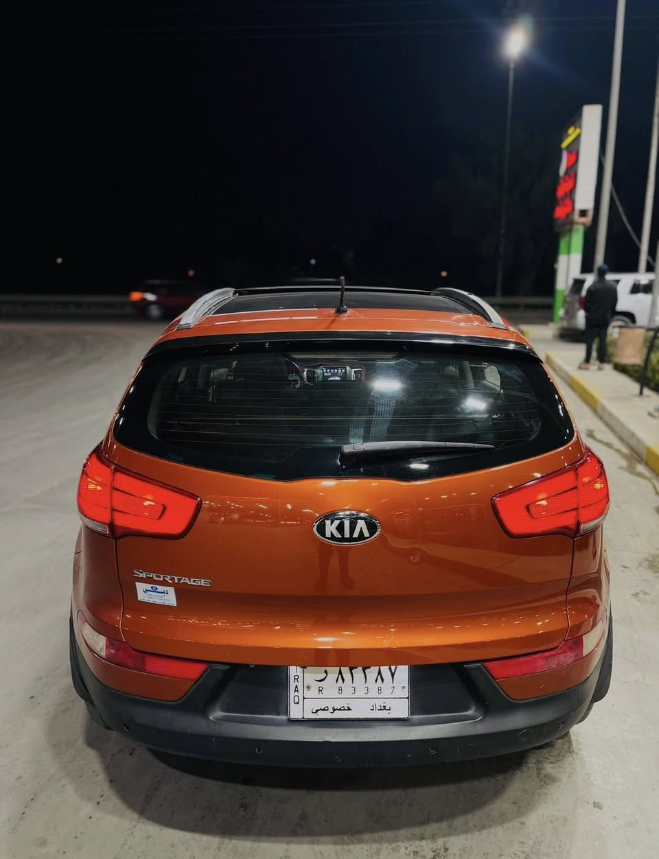 السلام عليكم..
سبورتج 2015 خليجي 
مكينه 2000 دوش
فول مواصفات 1/1 بنوراما حساس خلفي كامره لد امامي فول تحكمات
سياره جاهزه من كلشي كير مكينه خير من الله انطخت وصار بيها صبغ بدون دواخل ولا تبديل سونار مع الصور
السعر 139$
بغداد / البنوك
***********
