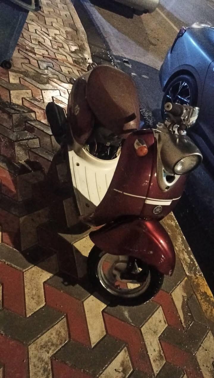 السلام عليكم ورحمه الله وبركاته دراجه عبد الحليم للبيع السعر خاص
المكان طوريج ام الهوا للاستفسار الاتصال ***********
نقصها الوحيد الغطه مال الكابريته المامي
