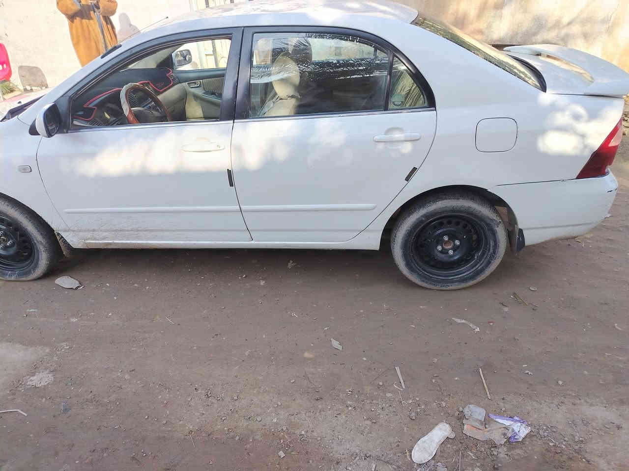 سلام عليكم كورلا نحله للبيع وارد أمريكي موديل 2006السعر 78بيها مجال ***********
