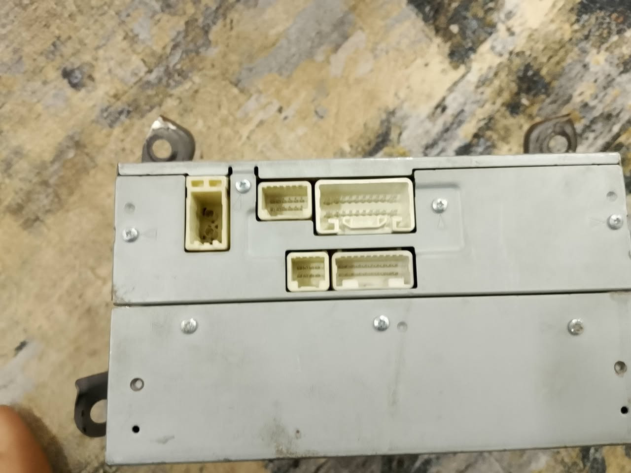 للبيع مسجل لاندكروزر موديل 2012ومسجل تيوتا شرط الفحص قبل البيع للاستفسار الرقم*********** بيه حته واتساب العنوان حله
