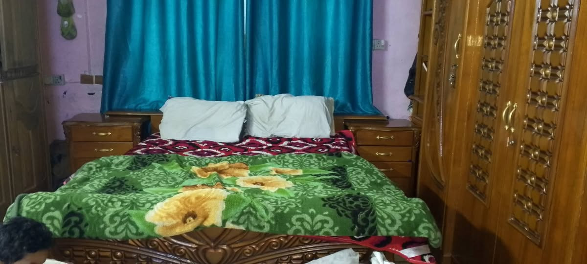 غرفه نوم صاج عراقي حطاطه مو سوكي للعلم الجربايه بيه تاج جبير موجود للبيع سعرها مليون الاتصال على الرقم  ***********
