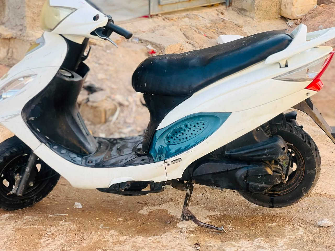 ‏دراجة كأنكم للبيع السعر 450 بيها مجال إذا تردون اتصل على هذا الرقم *********** دراجة￼
