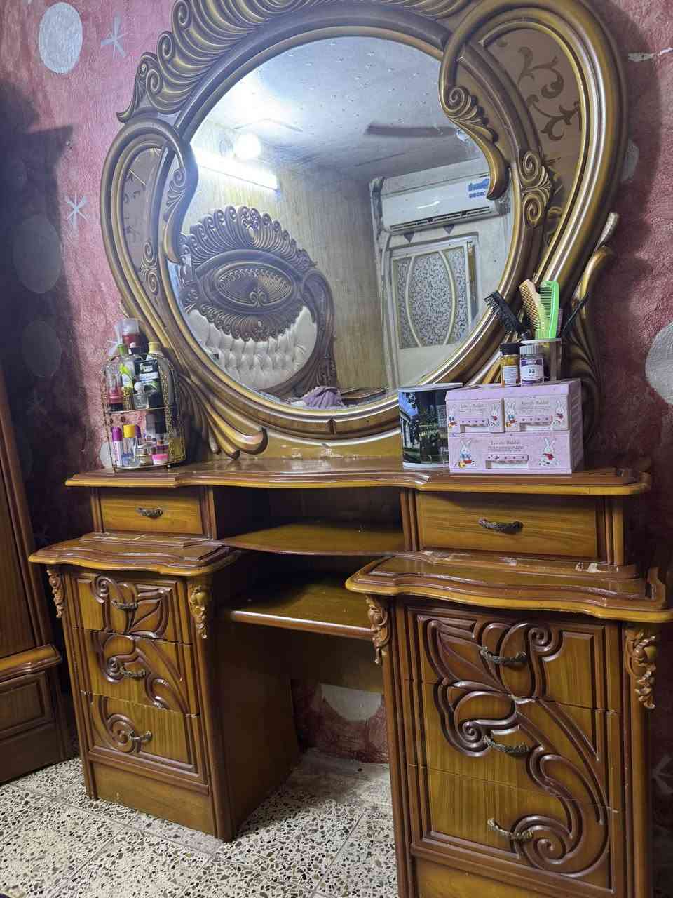 لسلام عليكم غرفتي للبيع آჂ̤ ضرر مابيها فقط محتاحه صبغ تكدرون هذا الضبغ الابيض تصبغون النازل جديد كلشيي مابيهاا أريدها ب ٣٠٠ جبيره ونظيفه وحلوه. ماخذتها ب ٤ ملاين لان خشب ثكيل   وبيها مجال مكاني مدينه صدر قطاع ١٣


**إذا كنت صاحب هذا الإعلان وتريد حذفه لأي سبب، رجاءا أرسل رسالة إلى الدعم الفني**