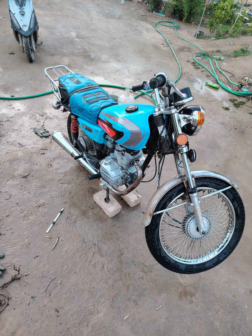 السلام عليكم دراجاه اربعه كير مديل 2014تعمير2021 اصولي وكيله العارضي المكينه نضيفه 
شوفت عينك خير من الله المكان نجف حي ميسان السعر 500رقم الهاتف ***********
