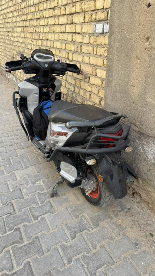 سلام عليكم zr 23 للبيع اوراق جنوبي كاملة مو كلك ماشية 5000 مع ملحقاتها السعر 2450 
***********
