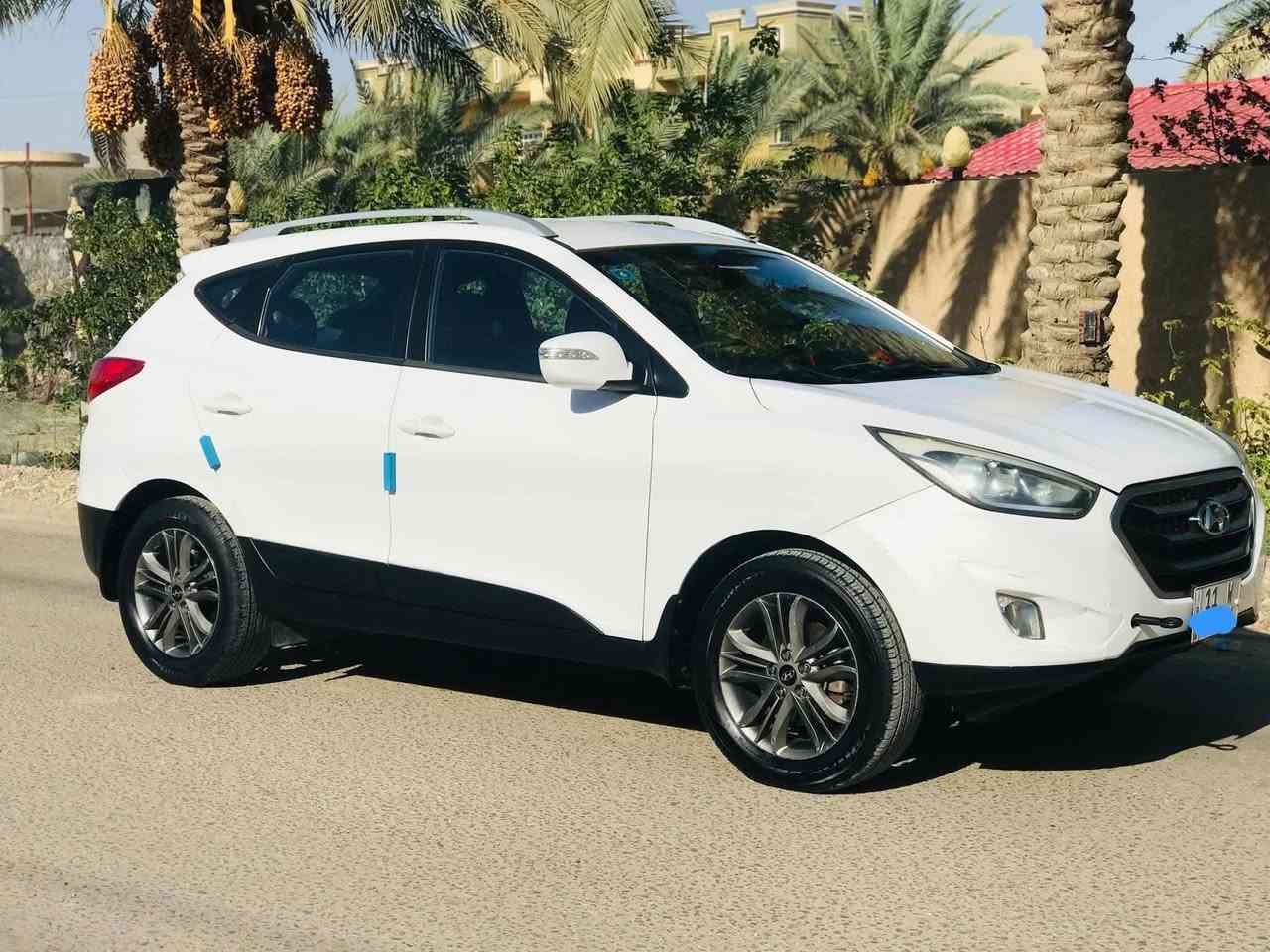 🚘 للبيع – هيونداي توسان 2015 | خليجي

📍 الموقع: بابل
📑 الرقم: بغداد
🔒 الحالة: مكفولة كفالة عامة من الصبغ (عدا بارد بسيط) – السيارة جاهزة تفحص بيدك ✅

---

✨ المواصفات:

تبريد قطعتين أمامي + خلفي ❄️

محرك 2000cc اقتصادي ومتين

تحكم ستيرن + كاميرا خلفية 📷

شاشة وسطية صغيرة

تخم تايرات جدد 🆕

---

💰 السعر: اتصل على الأرقام وبيك خير وادلل
📞 للتواصل:
***********
***********
